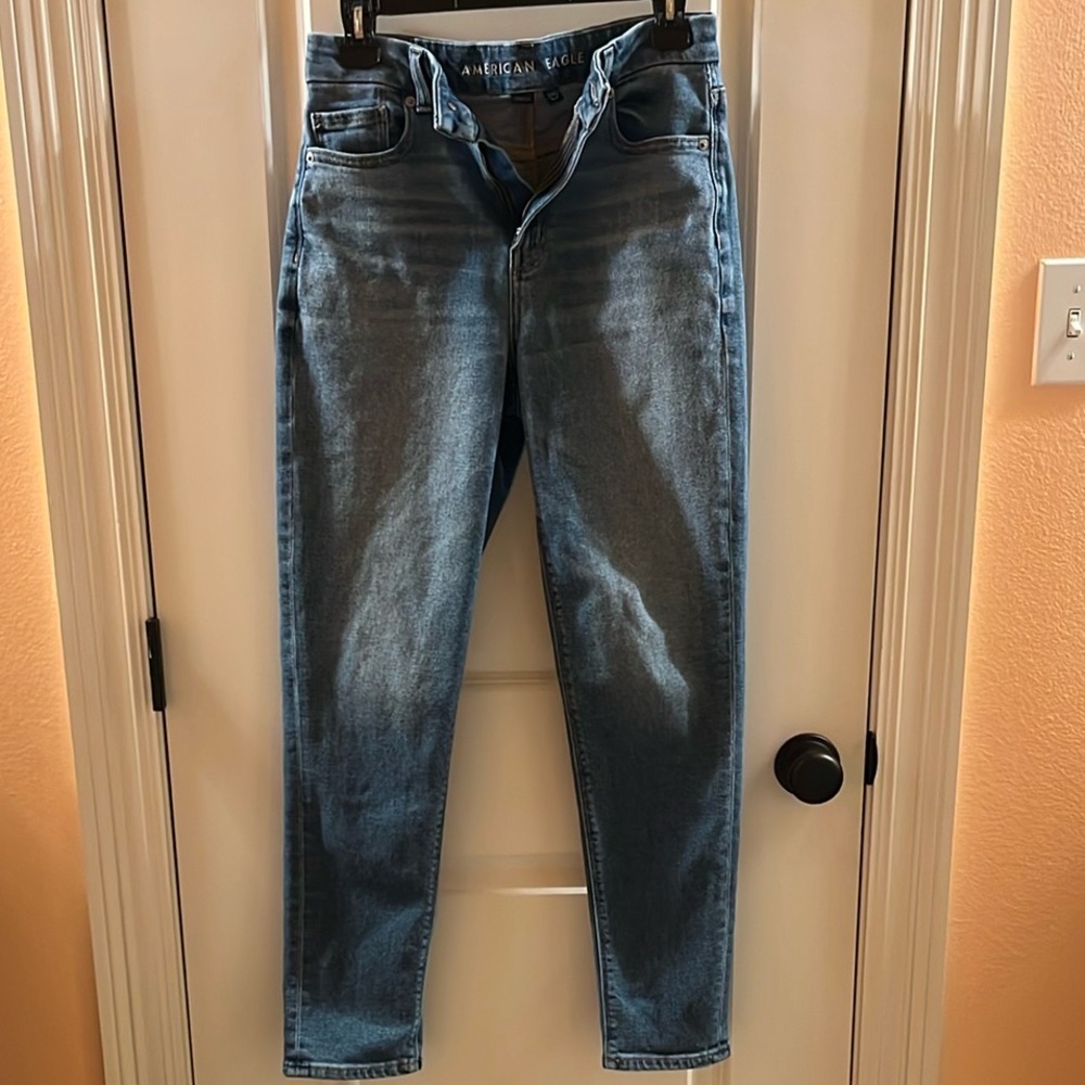 American Eagle Curvy Mom Jeans